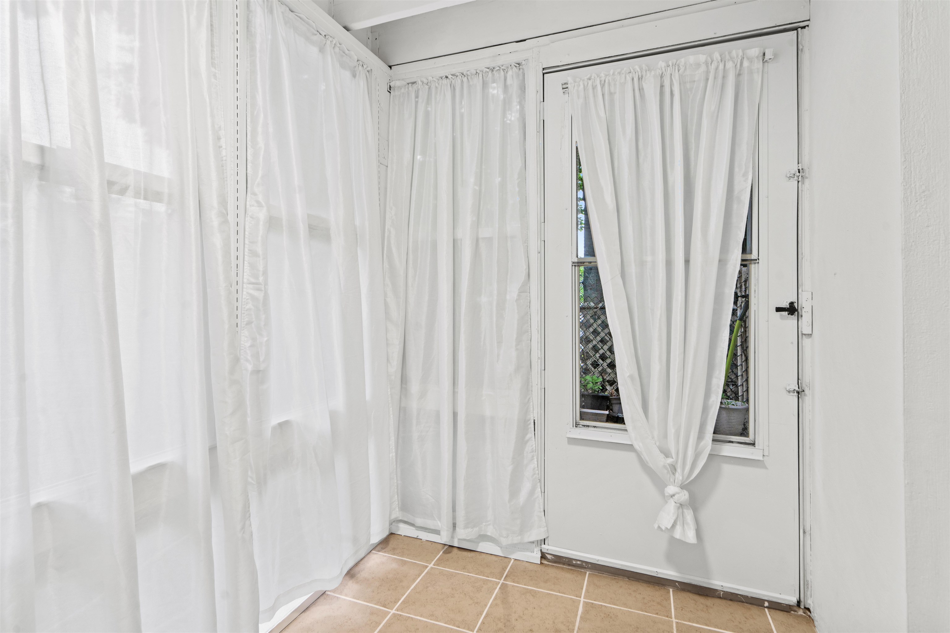 1510 CENTRAL AVE Unit: 1