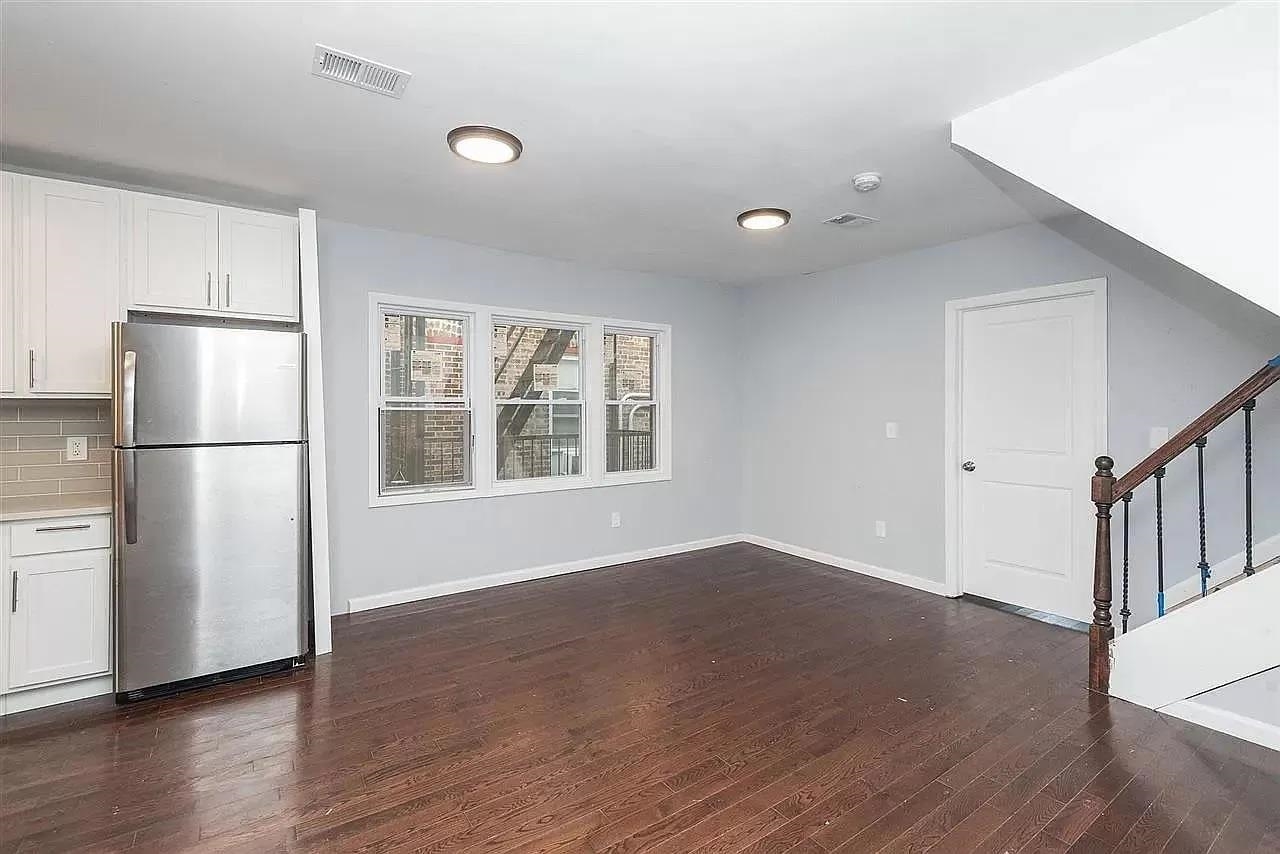 285 GRANT AVE Unit: 2