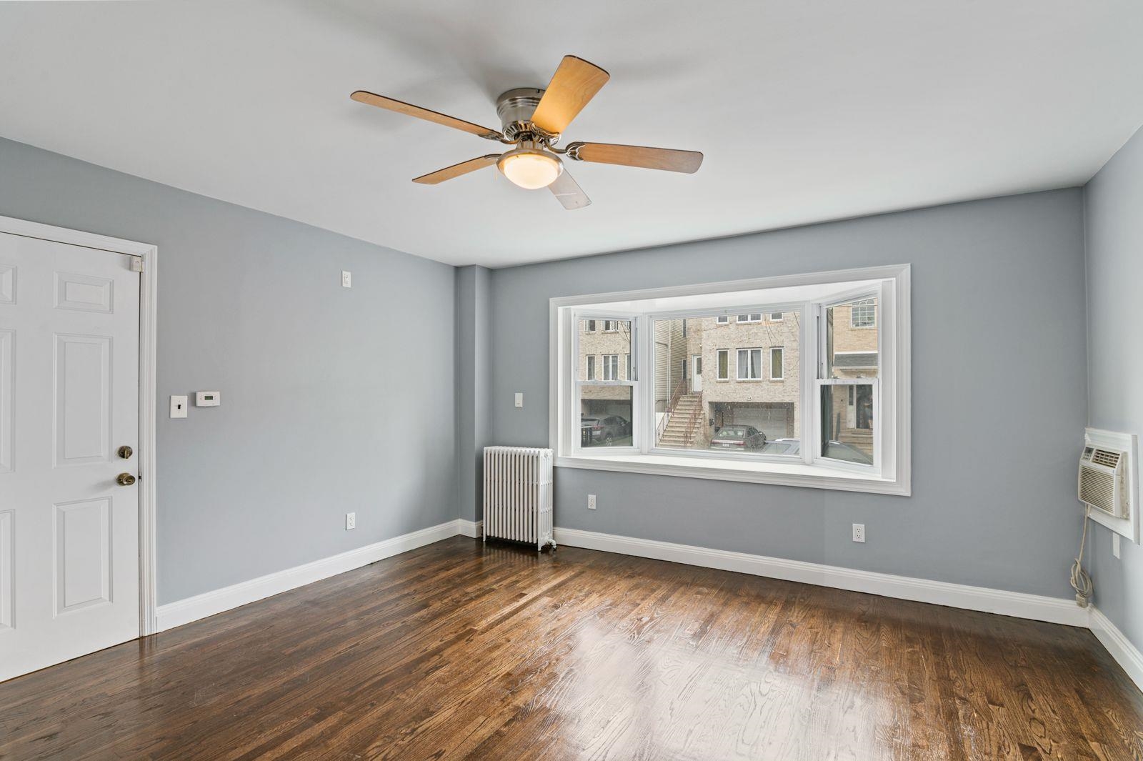 211 NEW YORK AVE Unit: 1