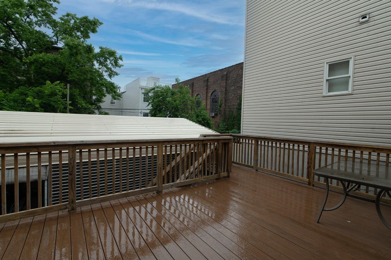 211 NEW YORK AVE Unit: 1