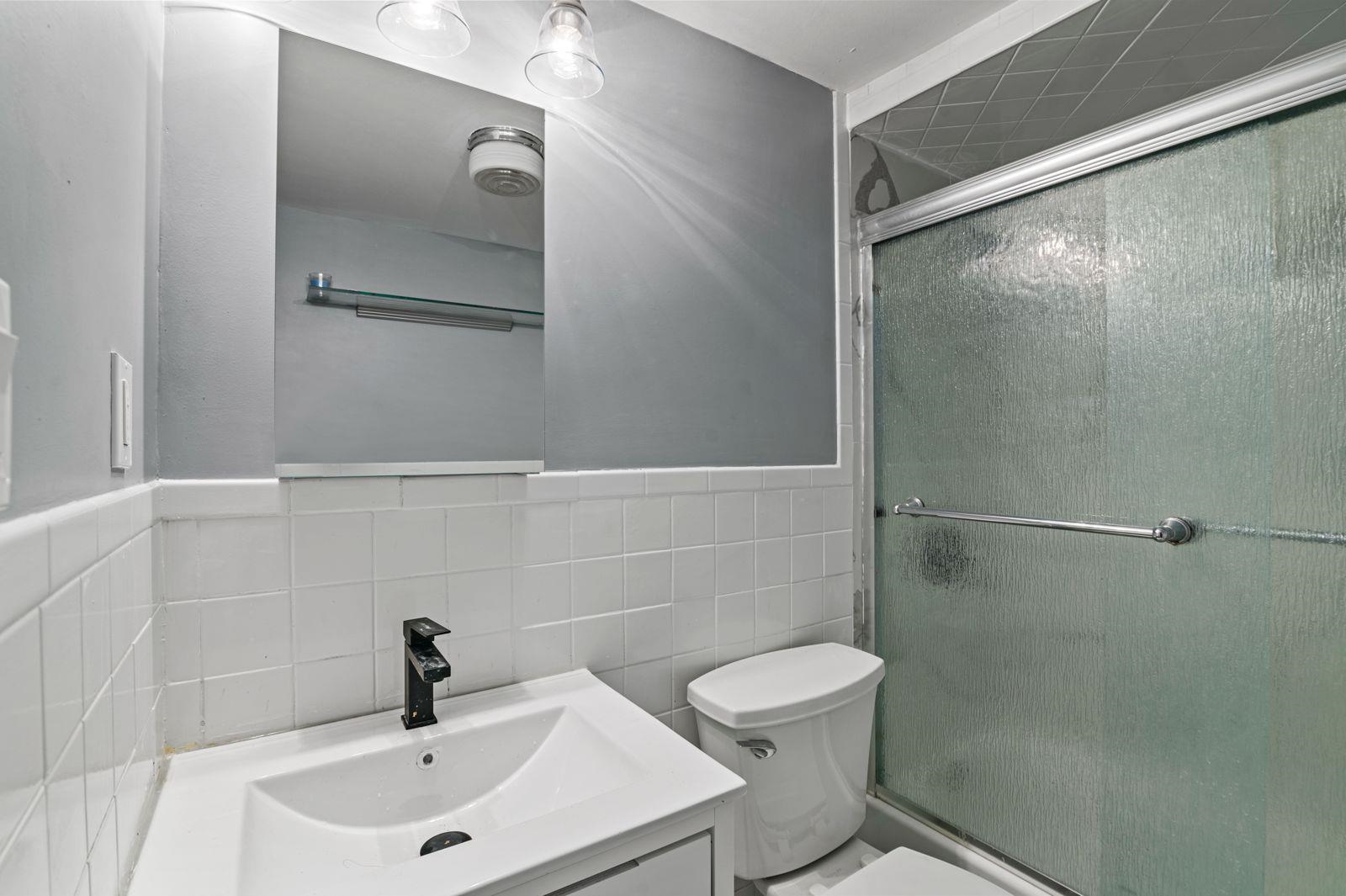 211 NEW YORK AVE Unit: 1