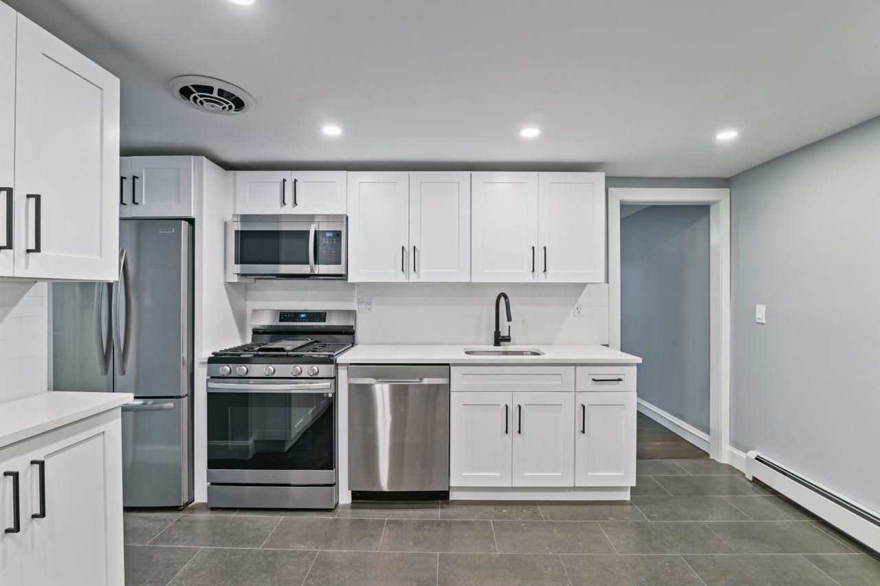 211 NEW YORK AVE Unit: 1