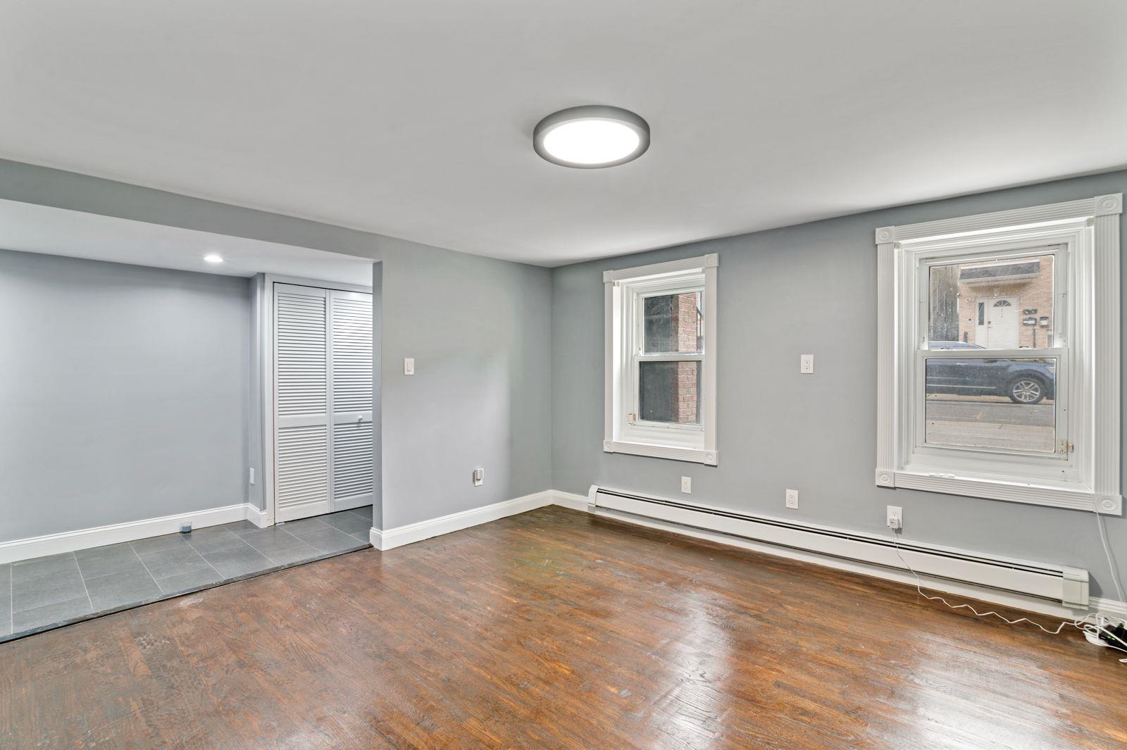 211 NEW YORK AVE Unit: 1