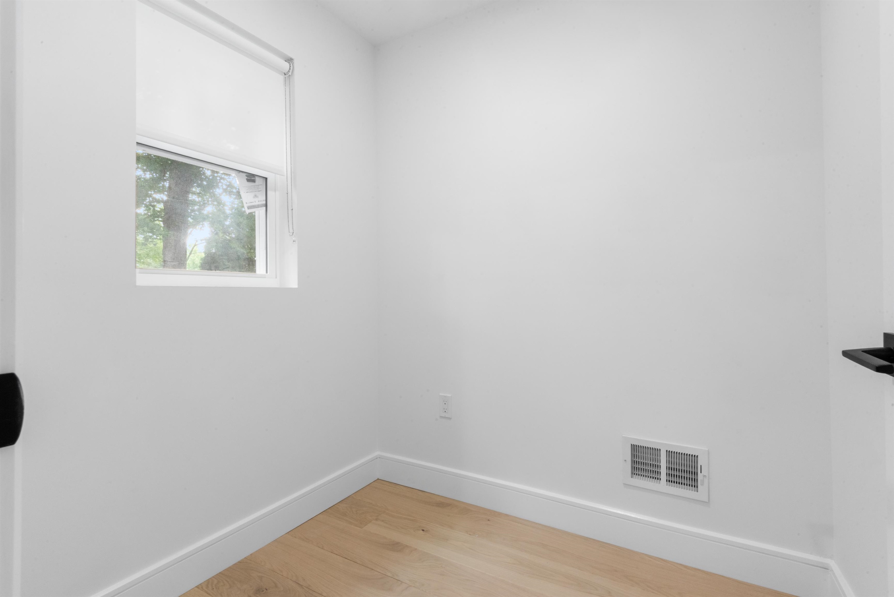 1283 RAHWAY AVE