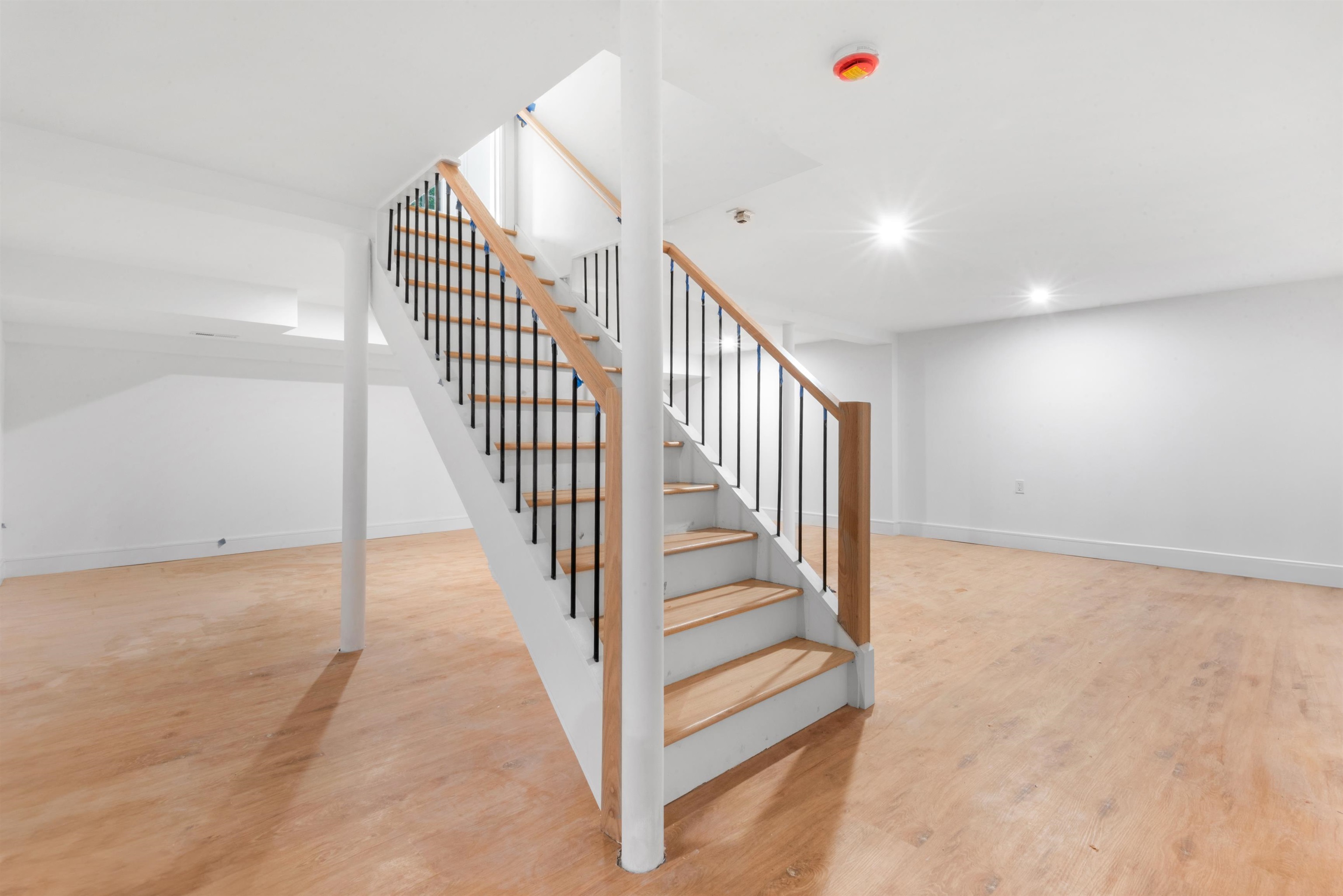 1283 RAHWAY AVE