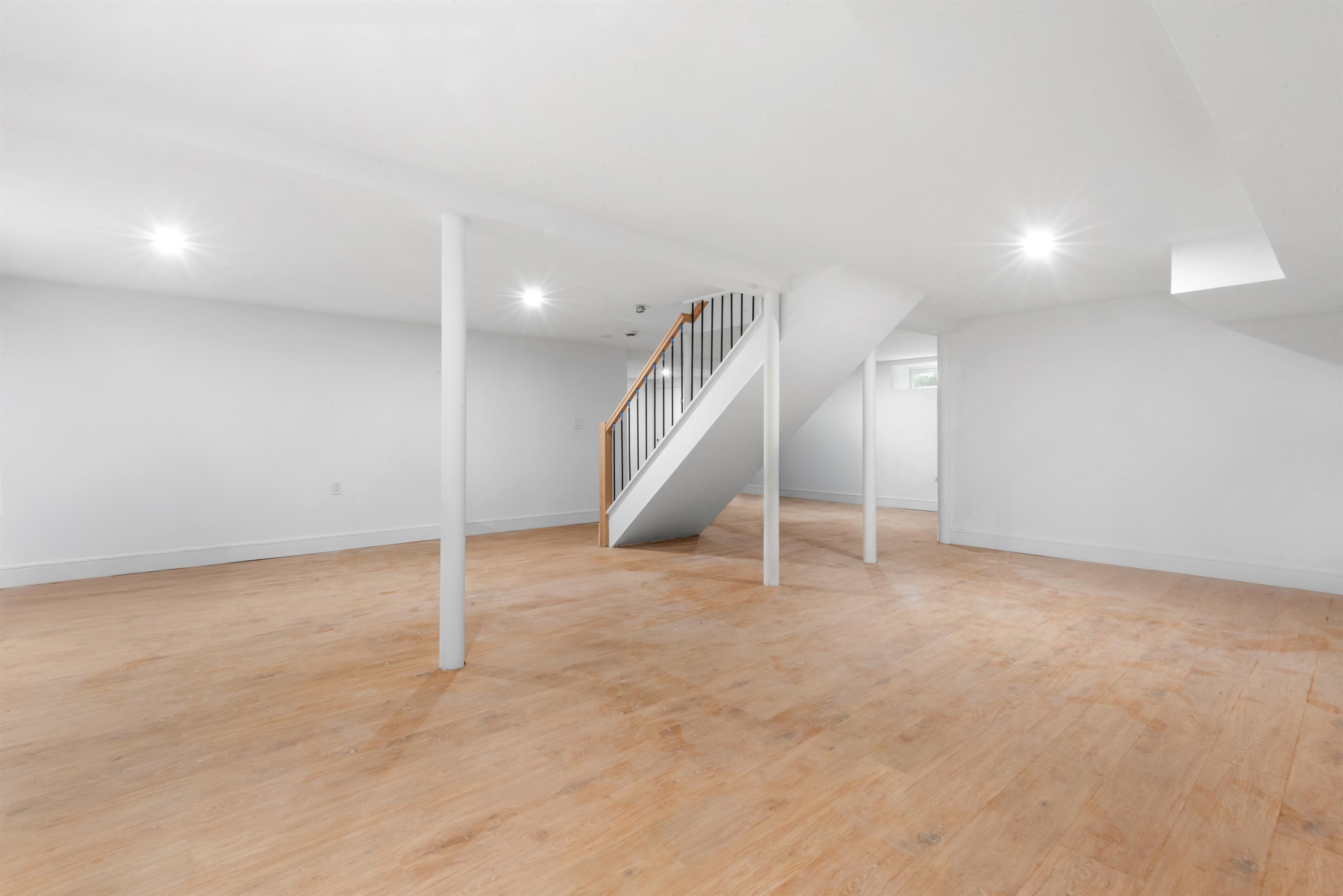 1283 RAHWAY AVE