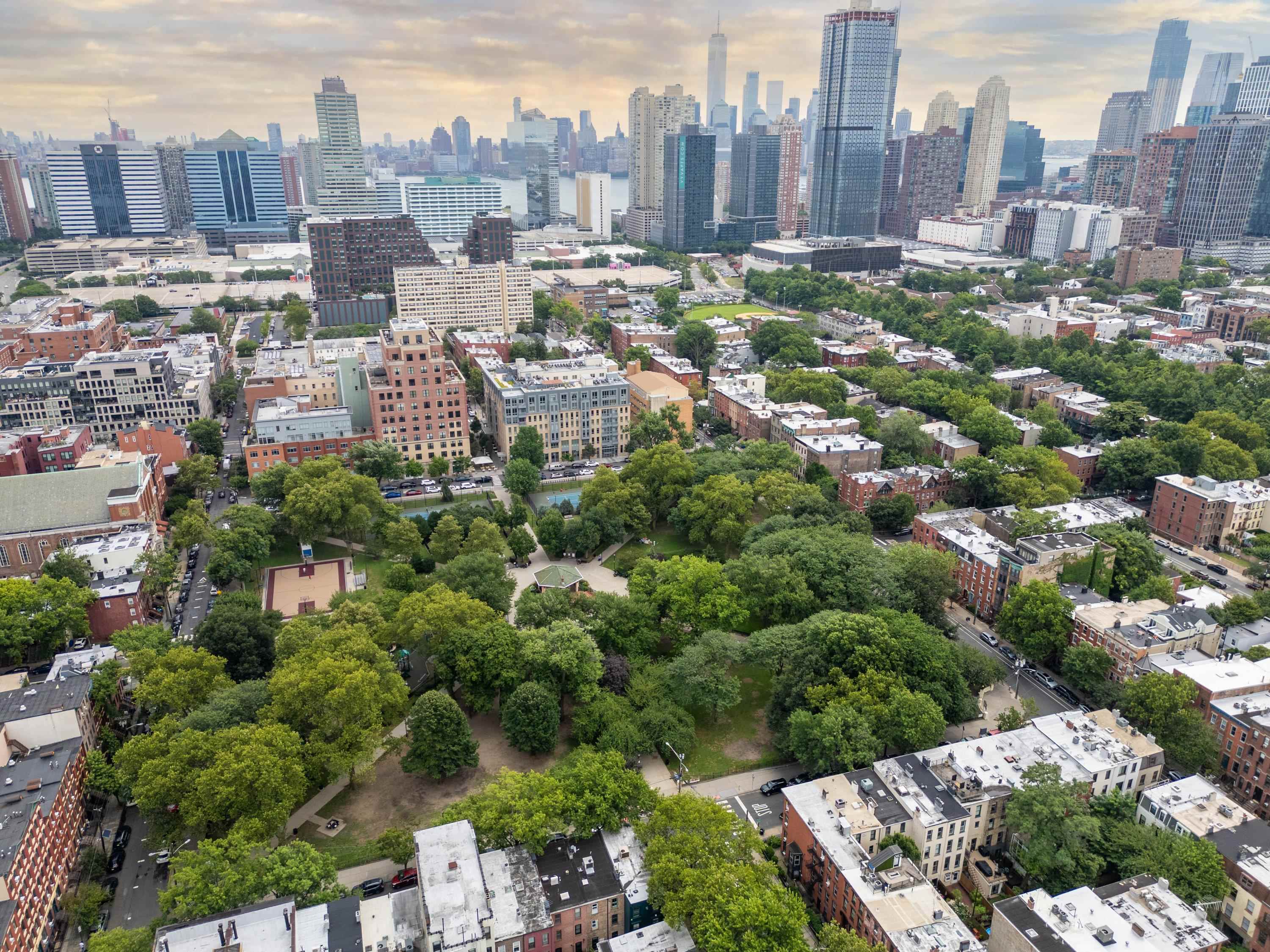 297 PAVONIA AVE Unit: 2A