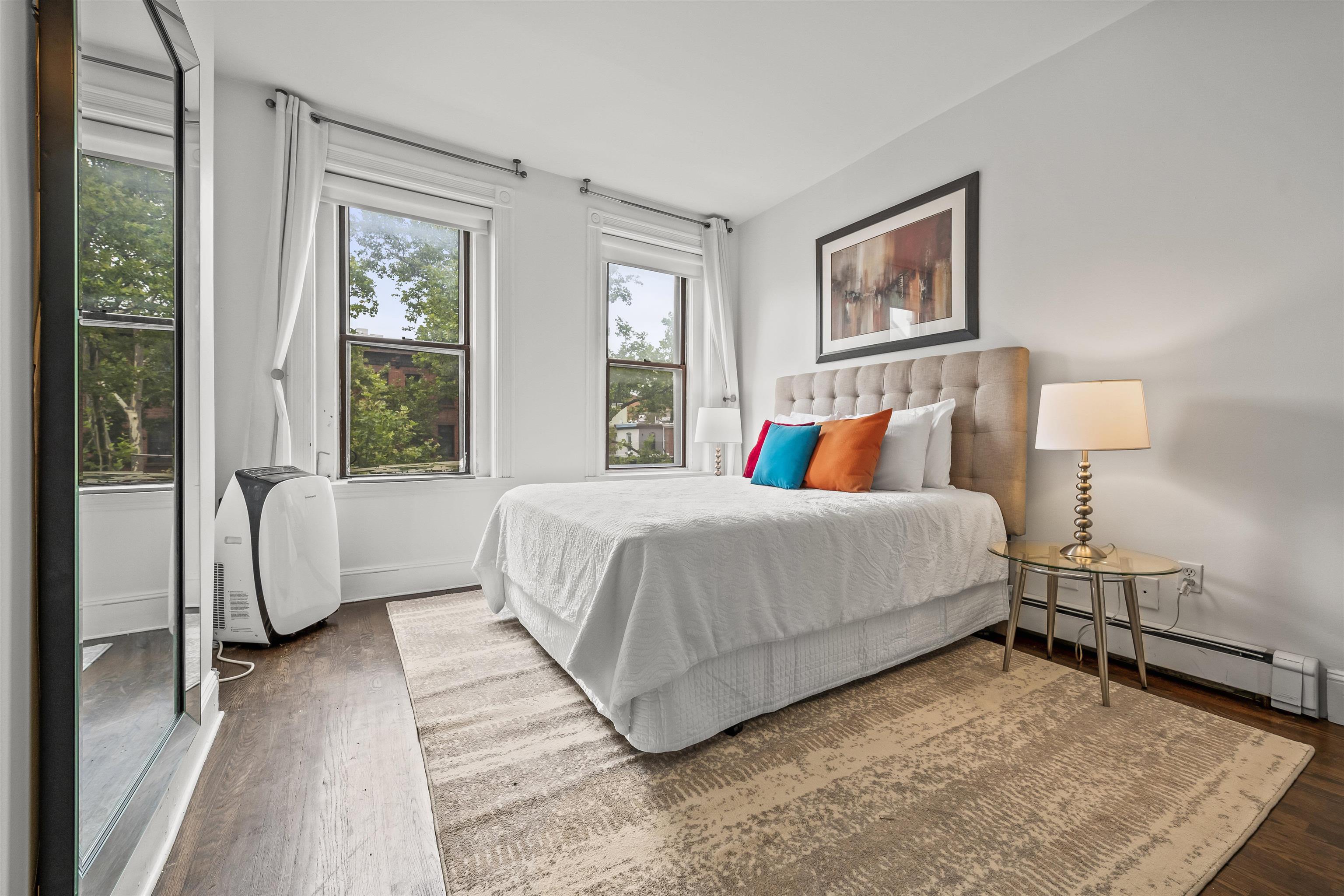 297 PAVONIA AVE Unit: 2A