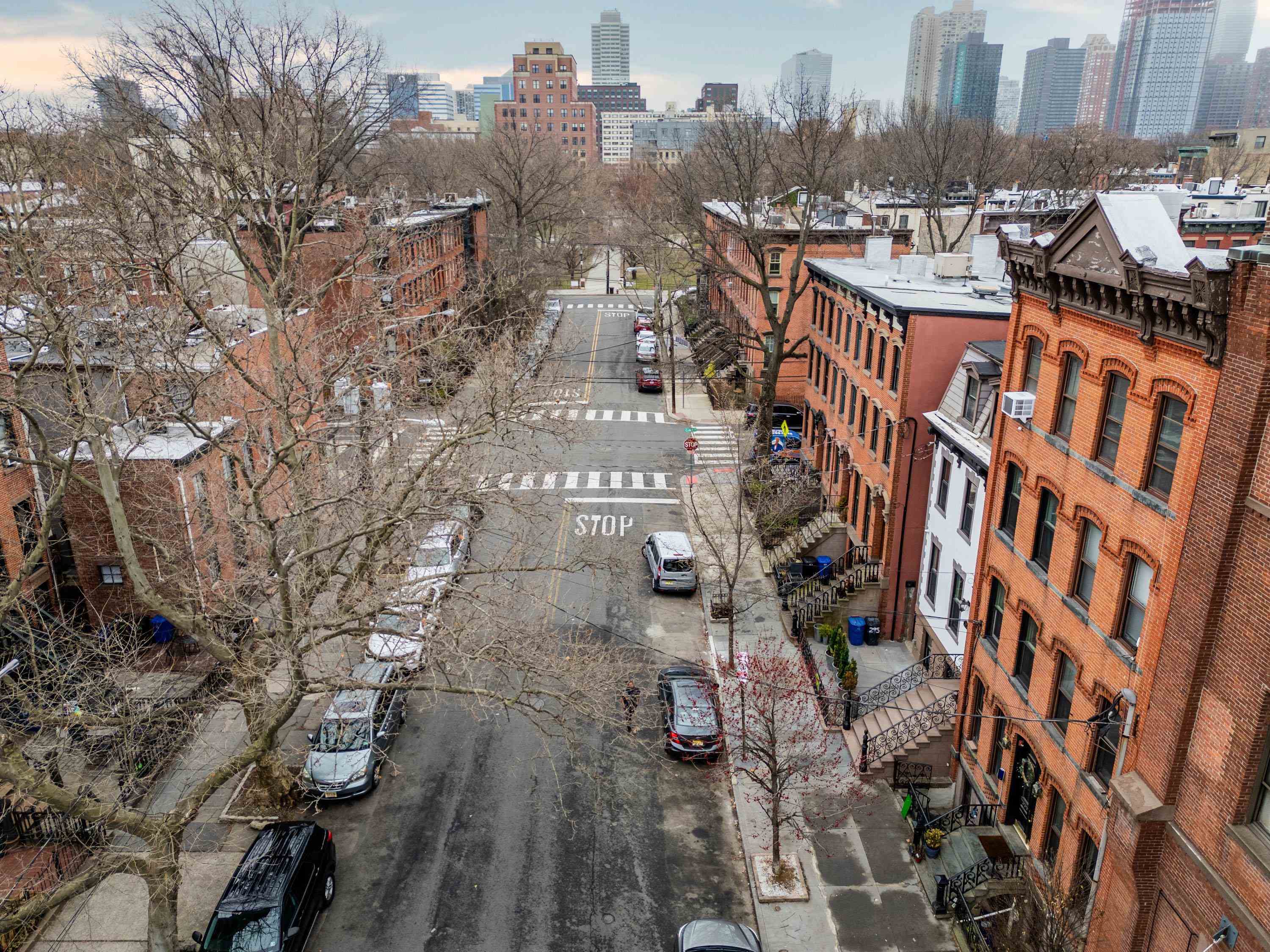 297 PAVONIA AVE Unit: 2A