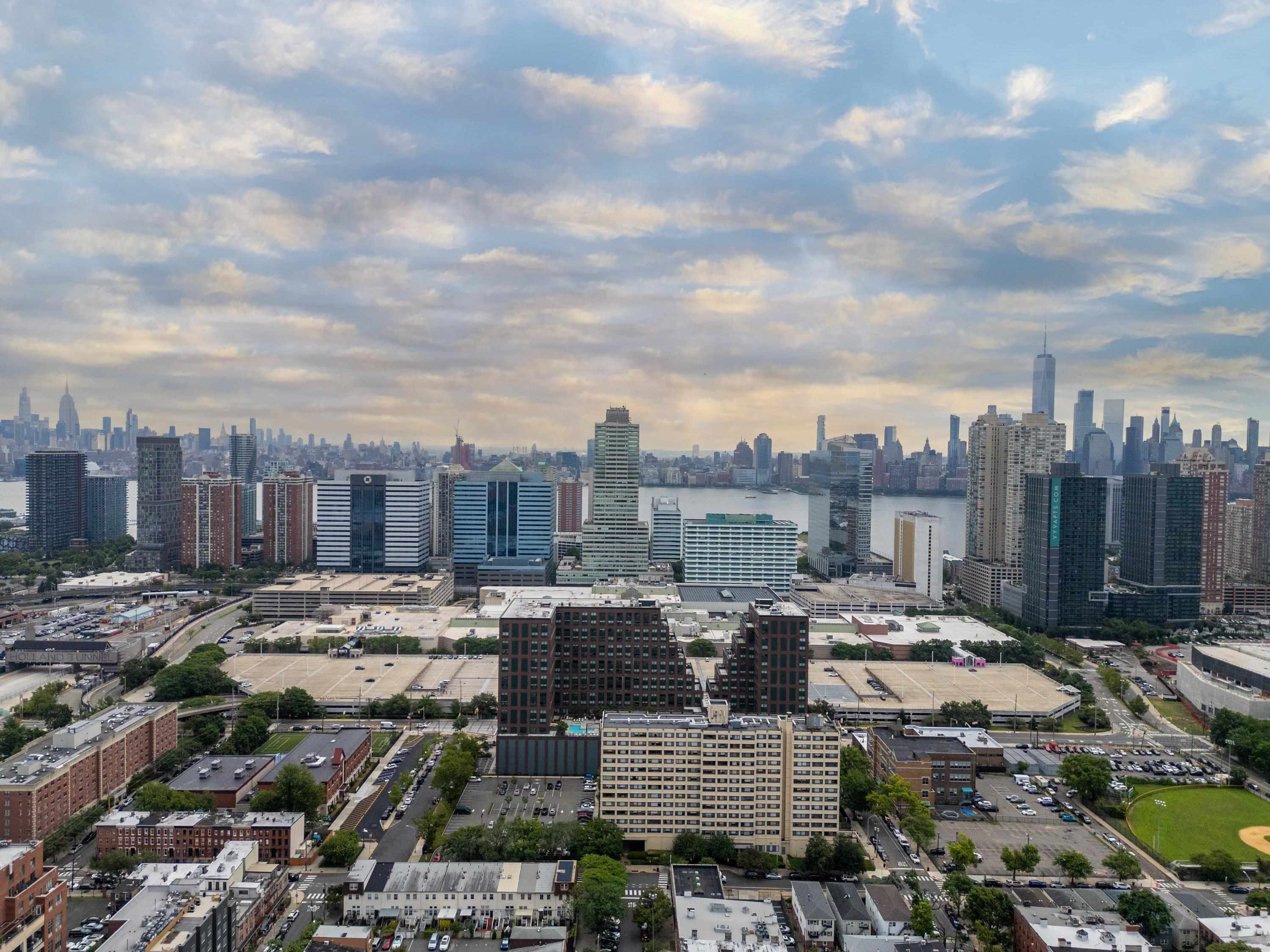 297 PAVONIA AVE Unit: 2A