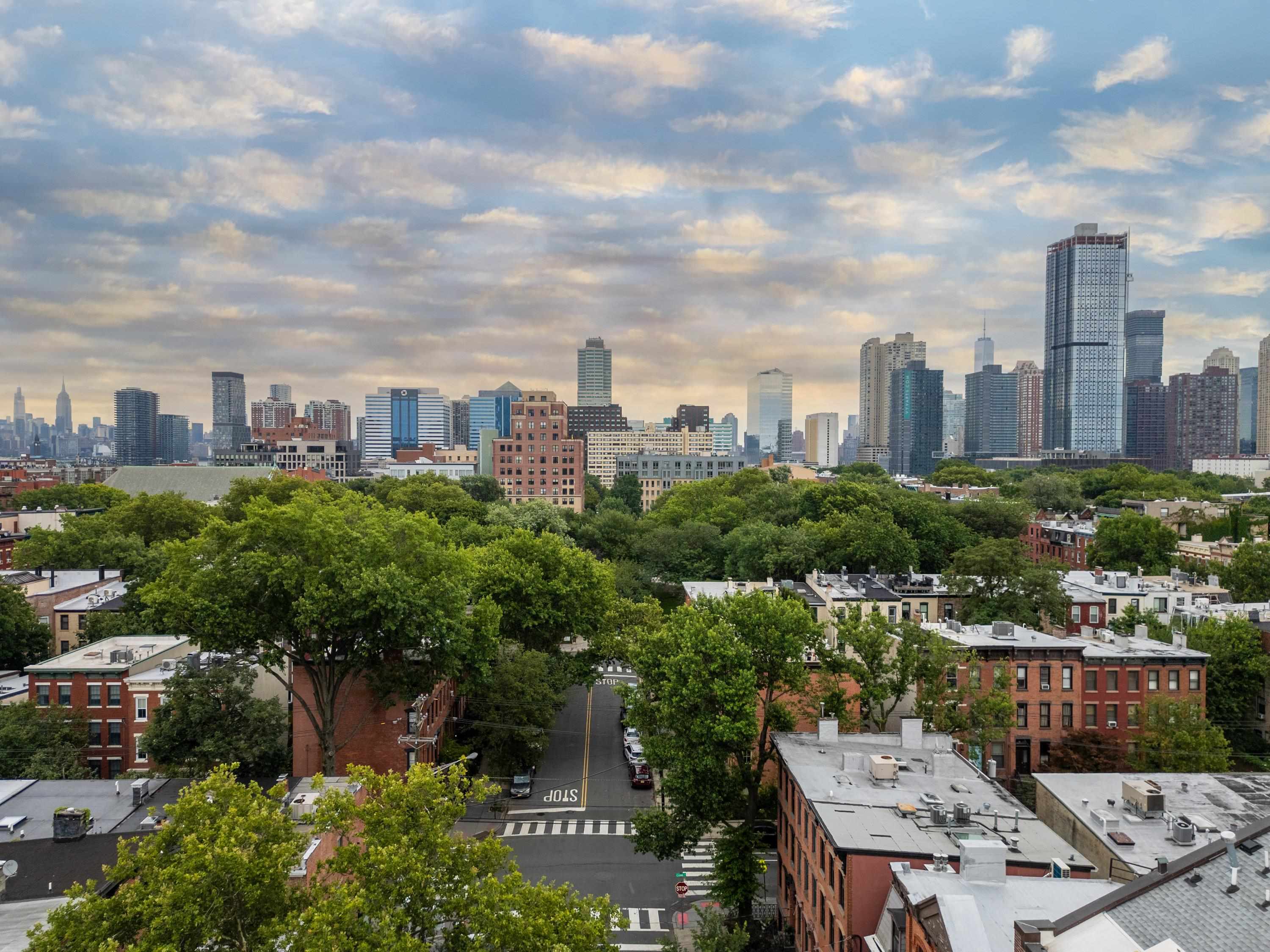 297 PAVONIA AVE Unit: 2A