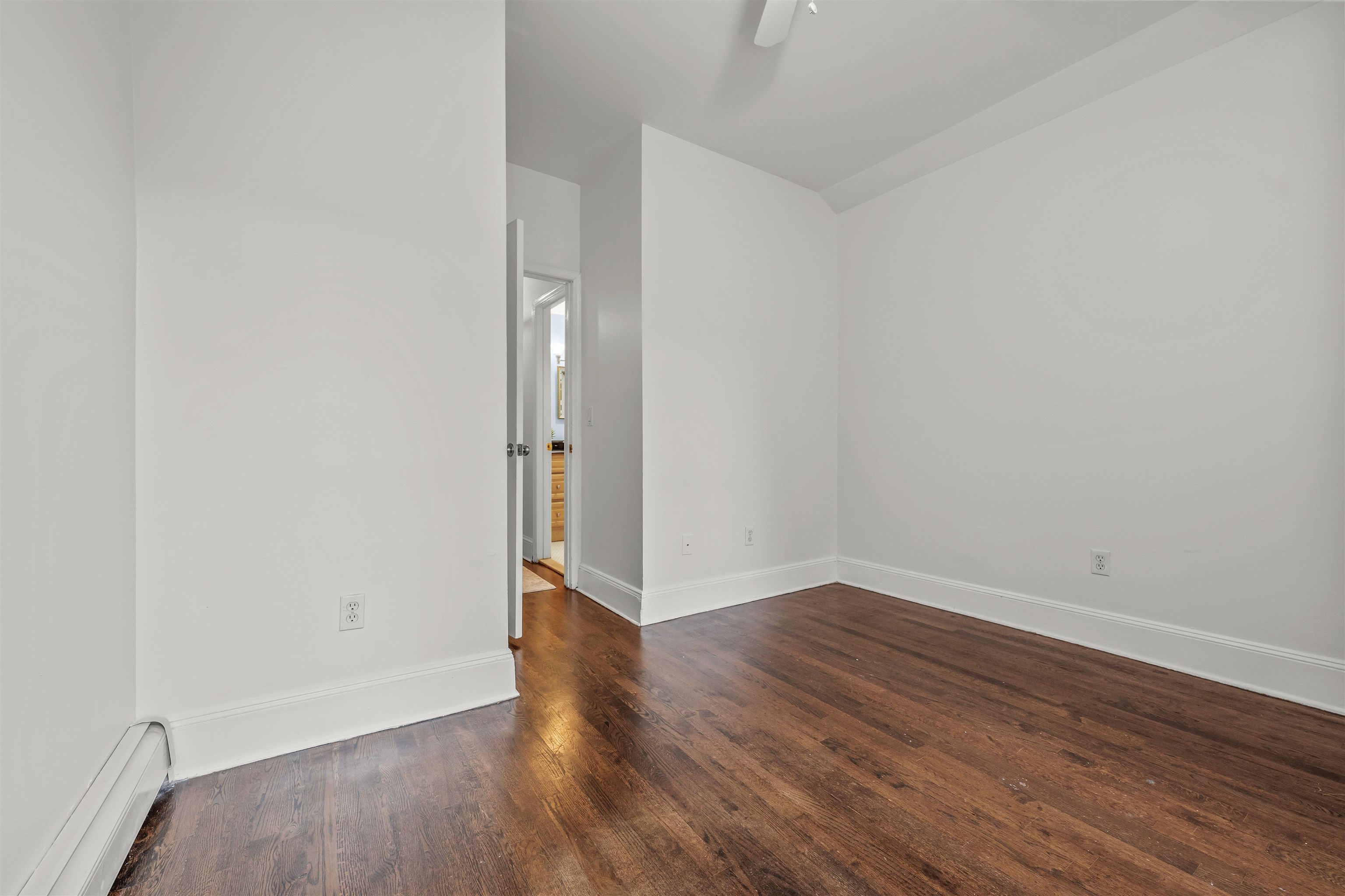 297 PAVONIA AVE Unit: 2A