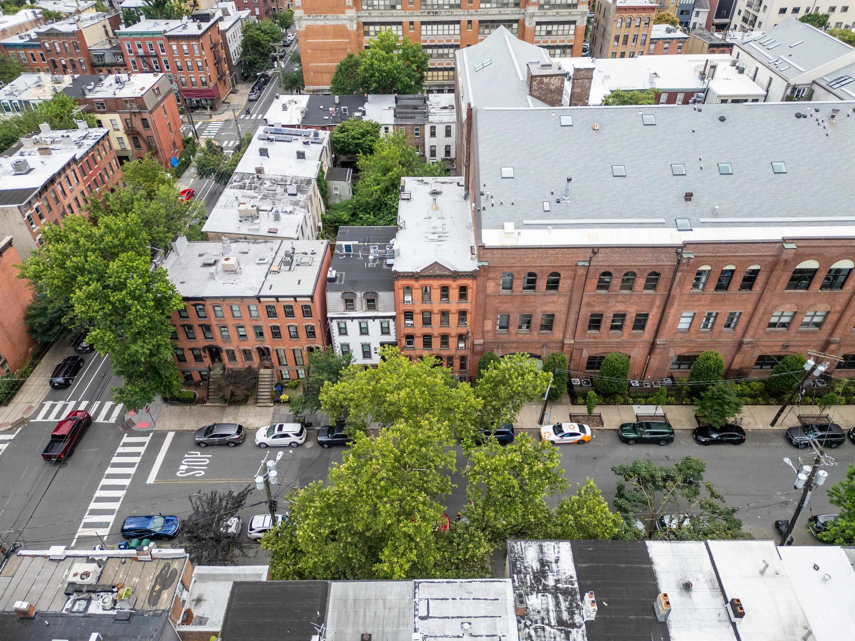 297 PAVONIA AVE Unit: 2A