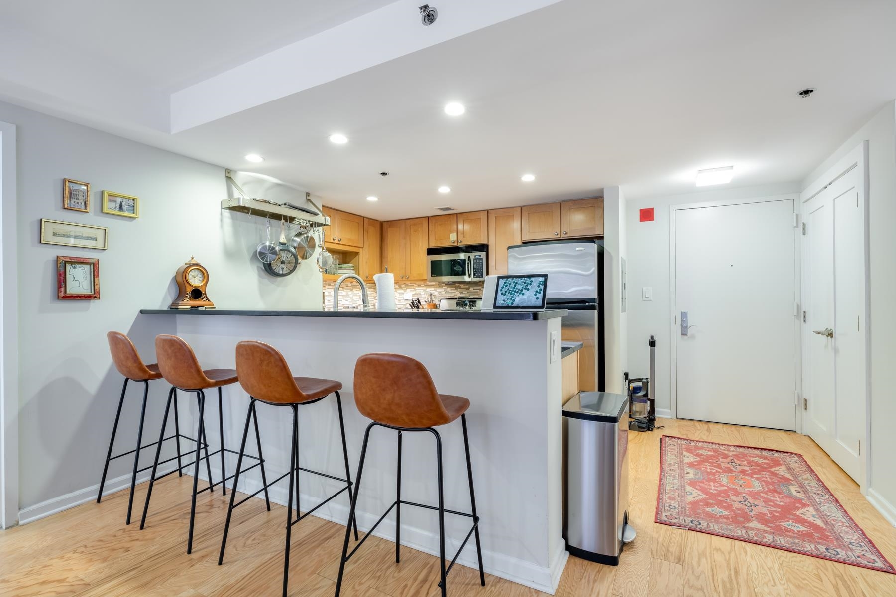 700 1ST ST Unit: 11M