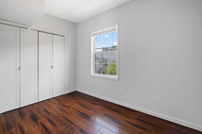 354 3RD ST Unit: 4