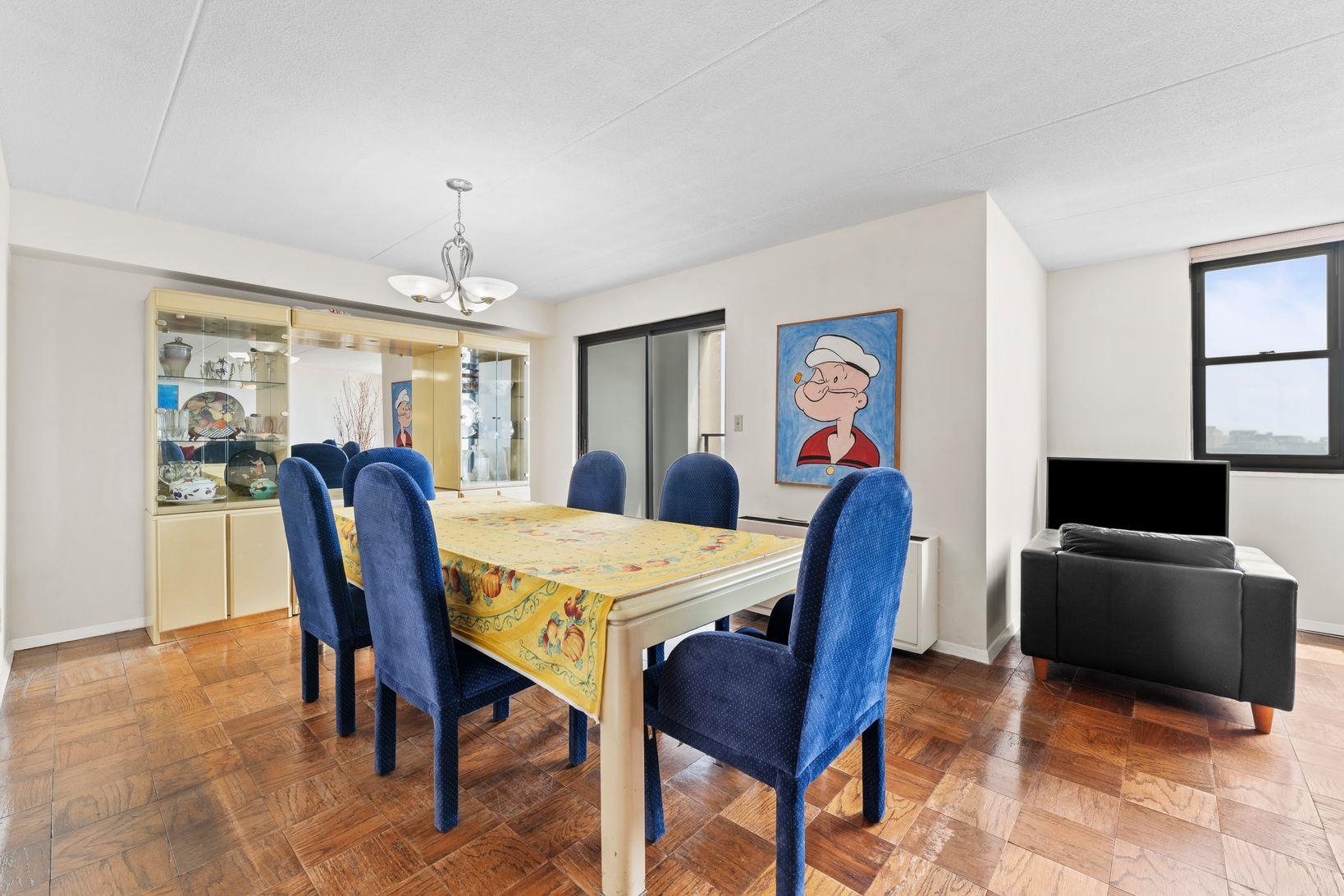 250 GORGE RD Unit: 14J