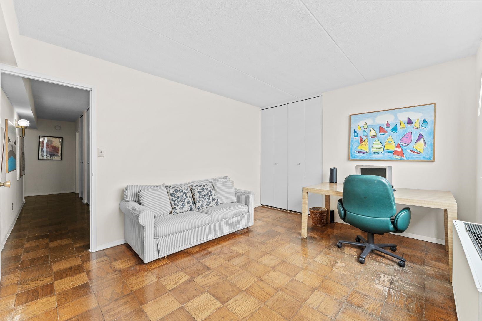 250 GORGE RD Unit: 14J