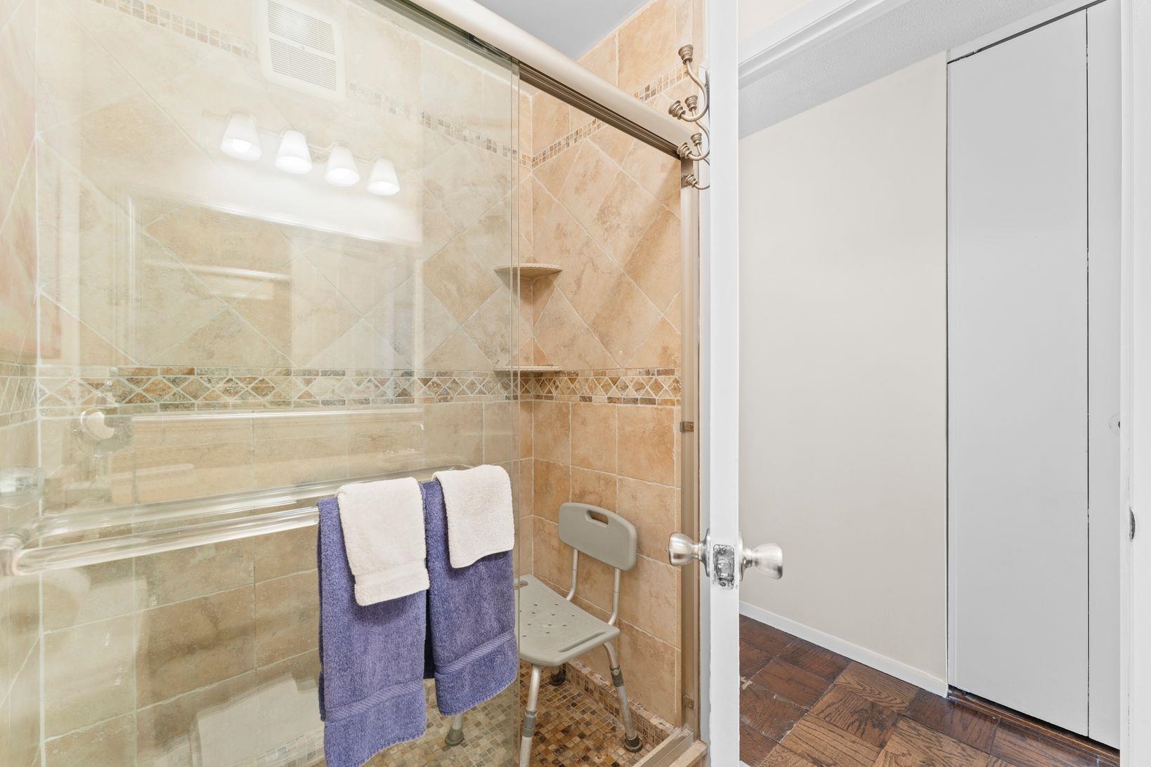 250 GORGE RD Unit: 14J