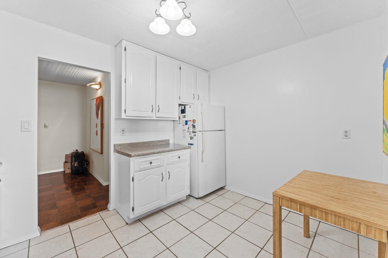 250 GORGE RD Unit: 14J