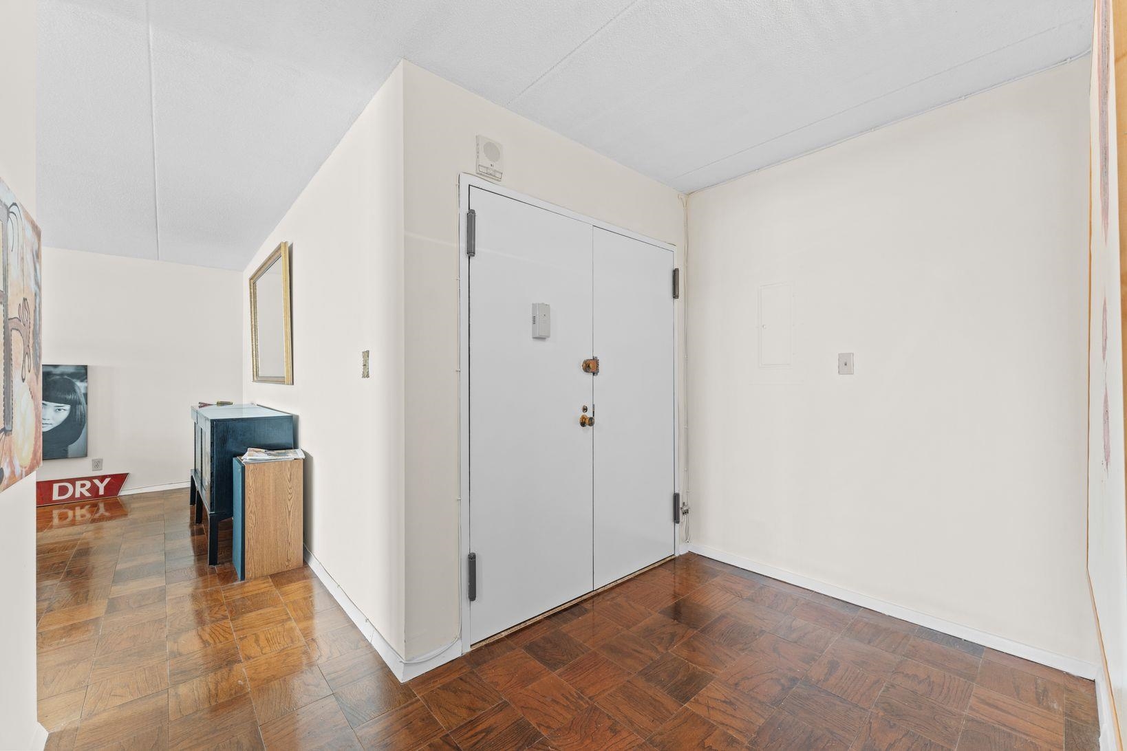 250 GORGE RD Unit: 14J