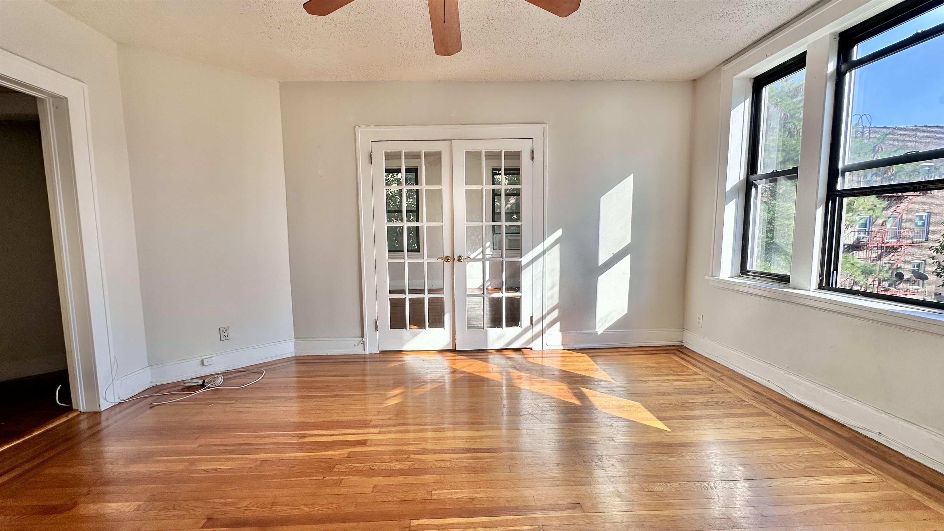 75 FAIRVIEW AVE Unit: 34