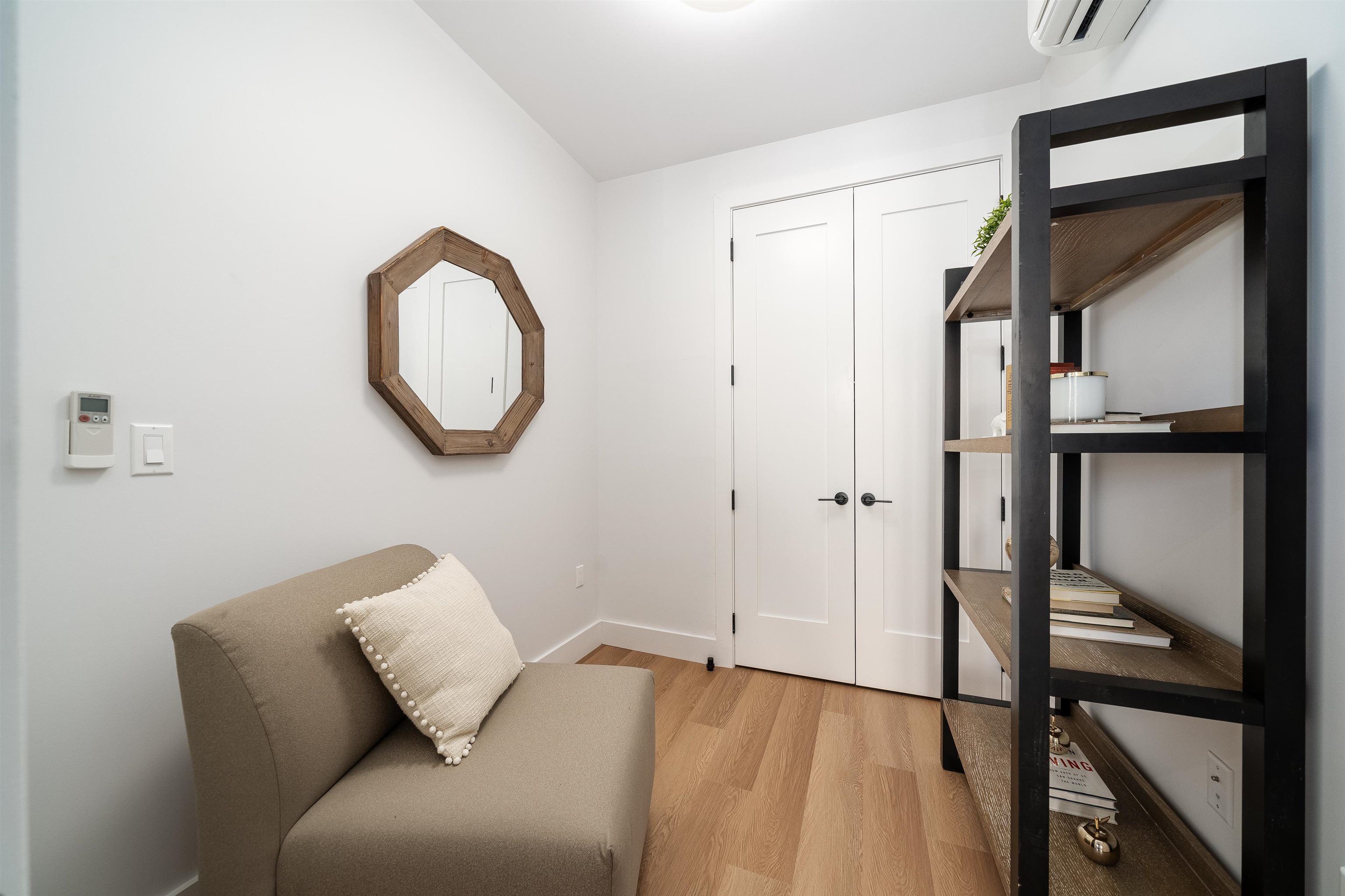 545 MARTIN LUTHER KING JR DR Unit: 201