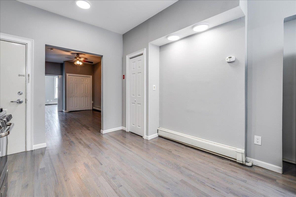 402 GRAND ST Unit: 3S / 302