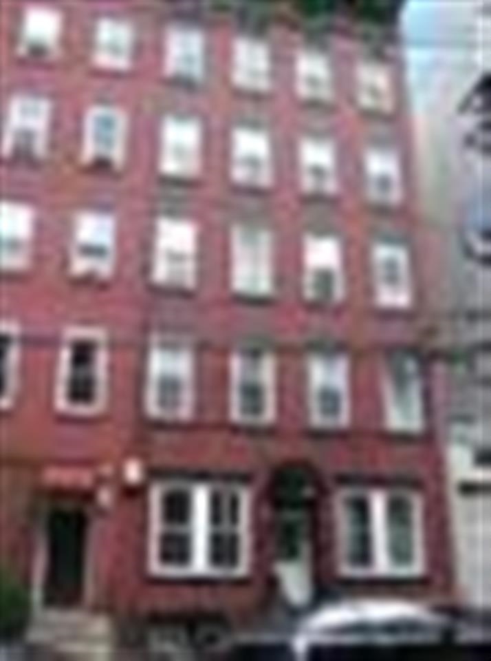 231 GRAND ST Unit: 3R