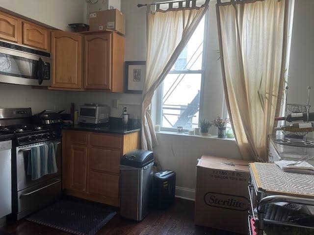 231 GRAND ST Unit: 3R