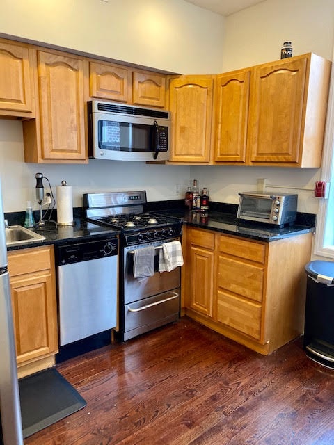 231 GRAND ST Unit: 3R