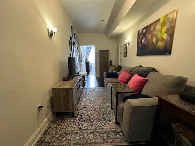 231 GRAND ST Unit: 3R