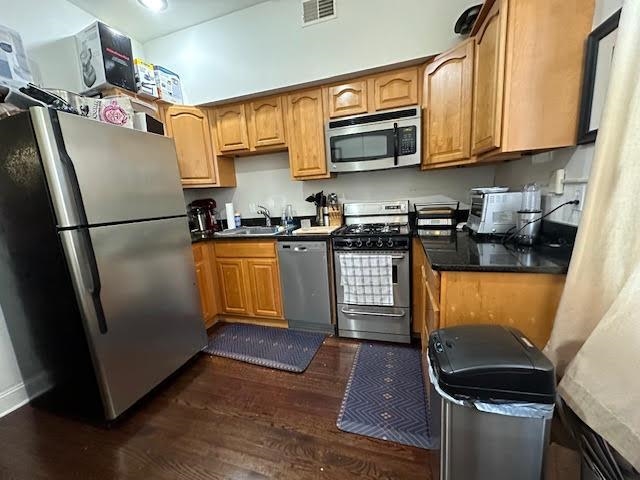 231 GRAND ST Unit: 3R