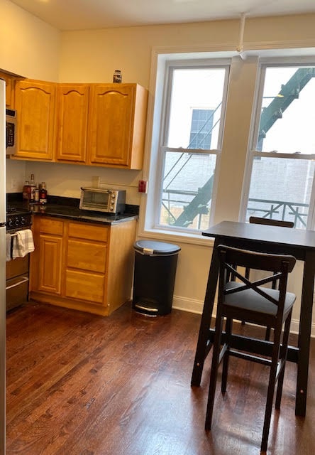 231 GRAND ST Unit: 3R