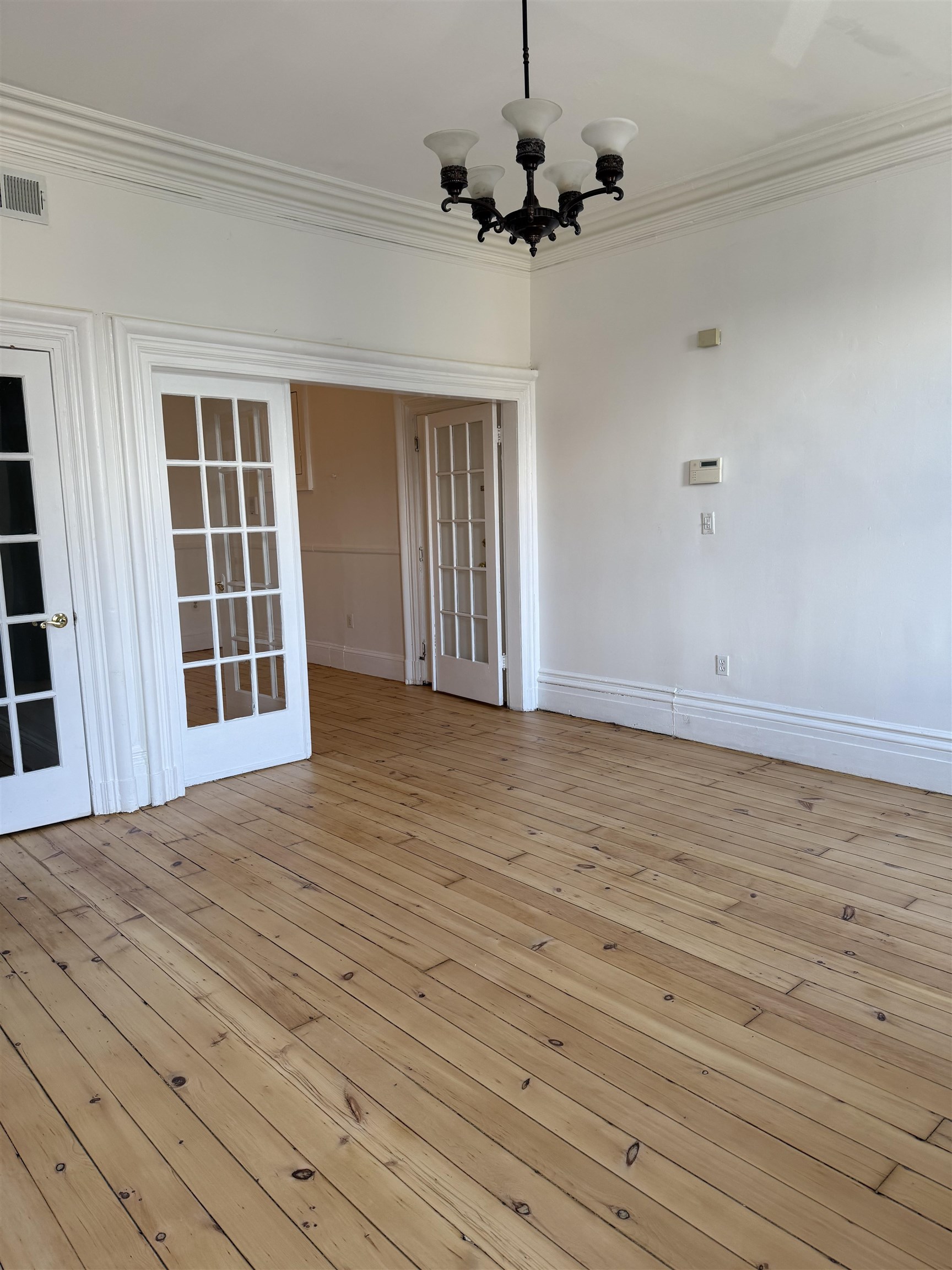 1002 WASHINGTON ST Unit: 4