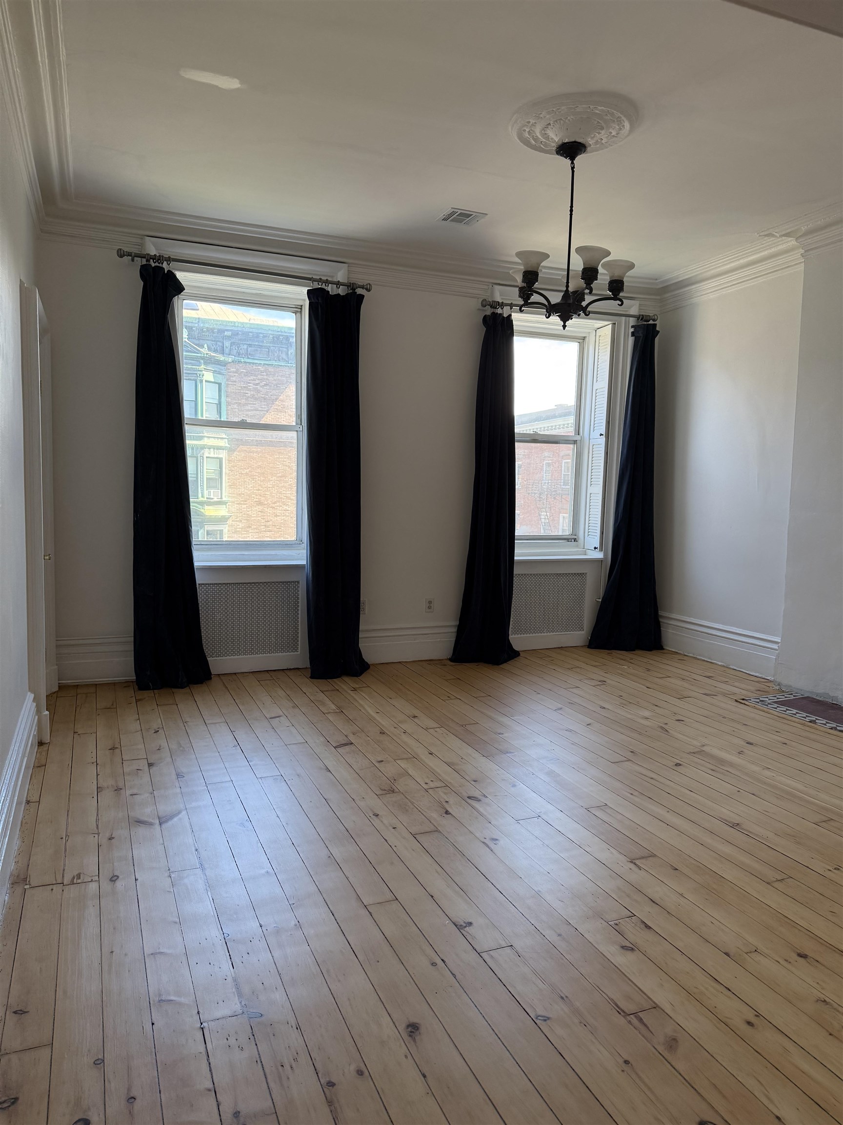 1002 WASHINGTON ST Unit: 4