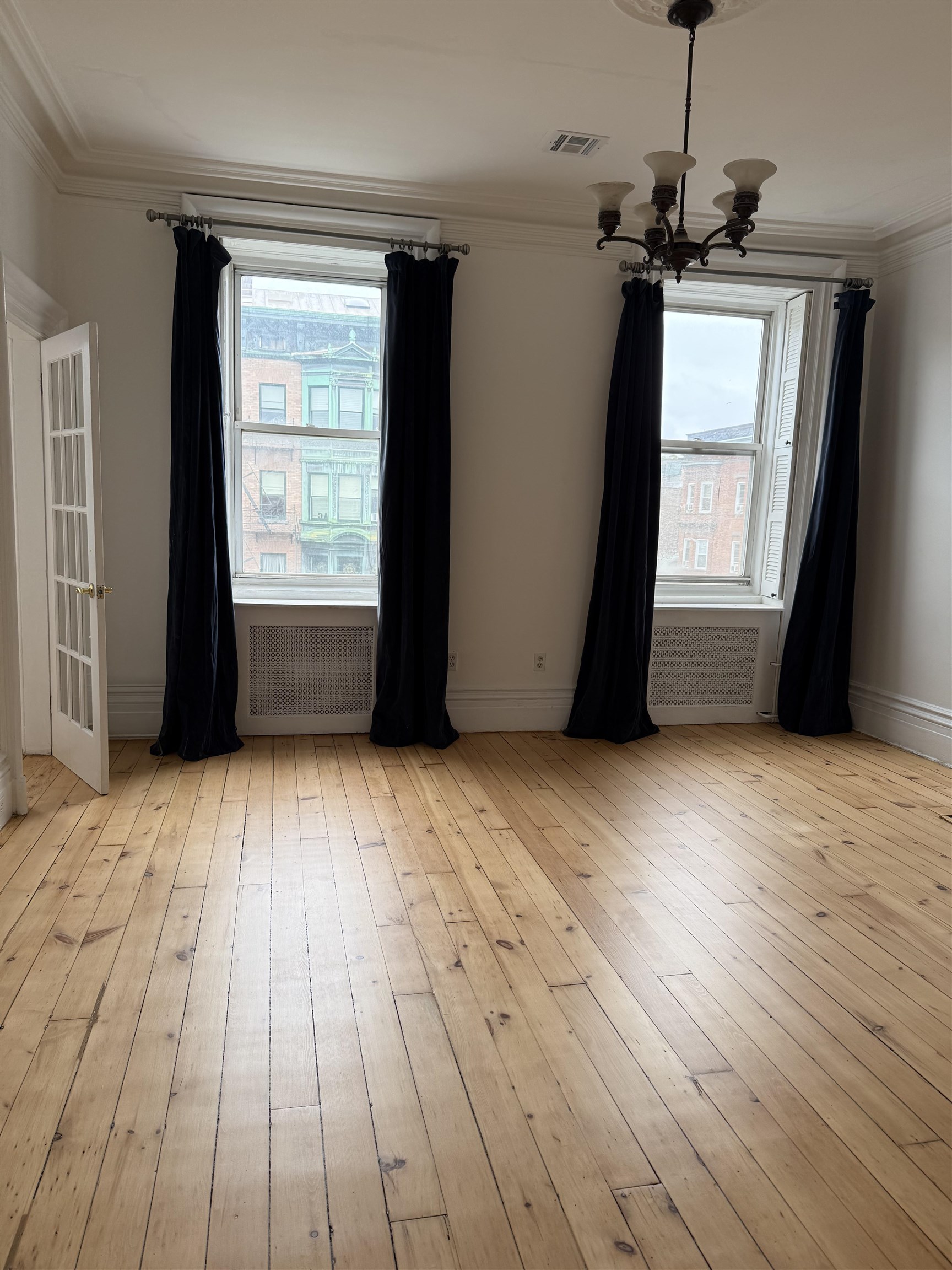 1002 WASHINGTON ST Unit: 4