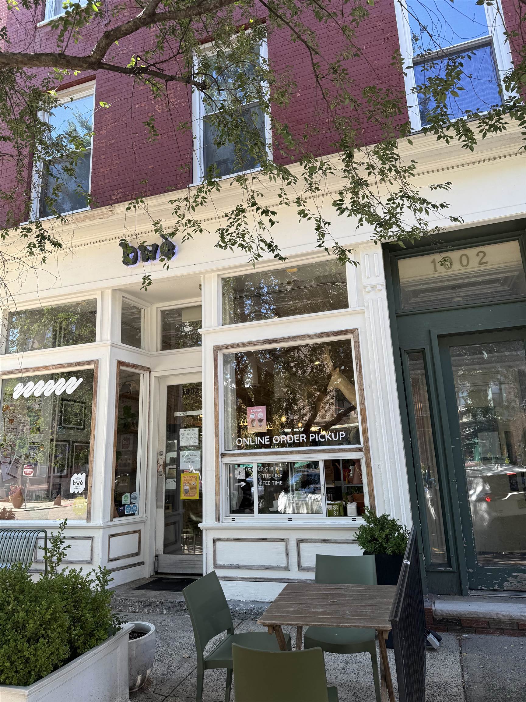 1002 WASHINGTON ST Unit: 4