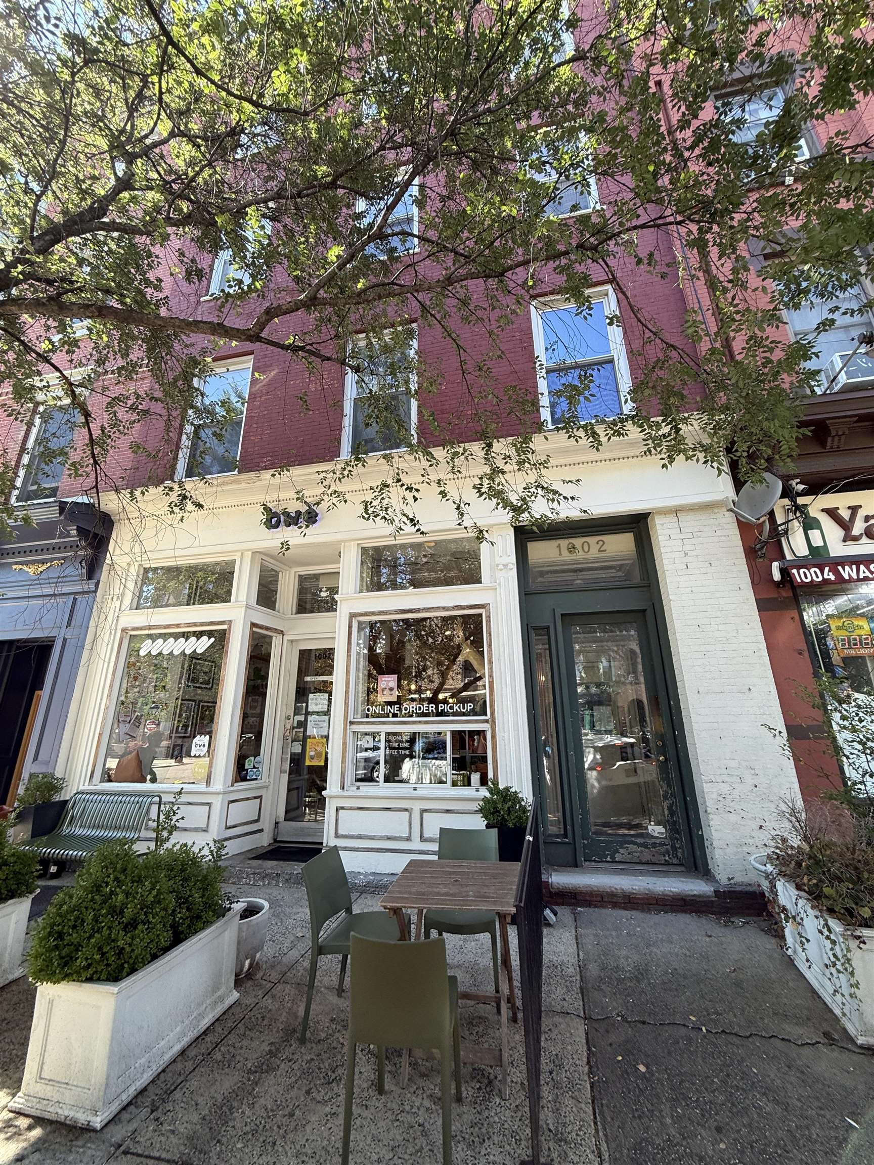 1002 WASHINGTON ST Unit: 4