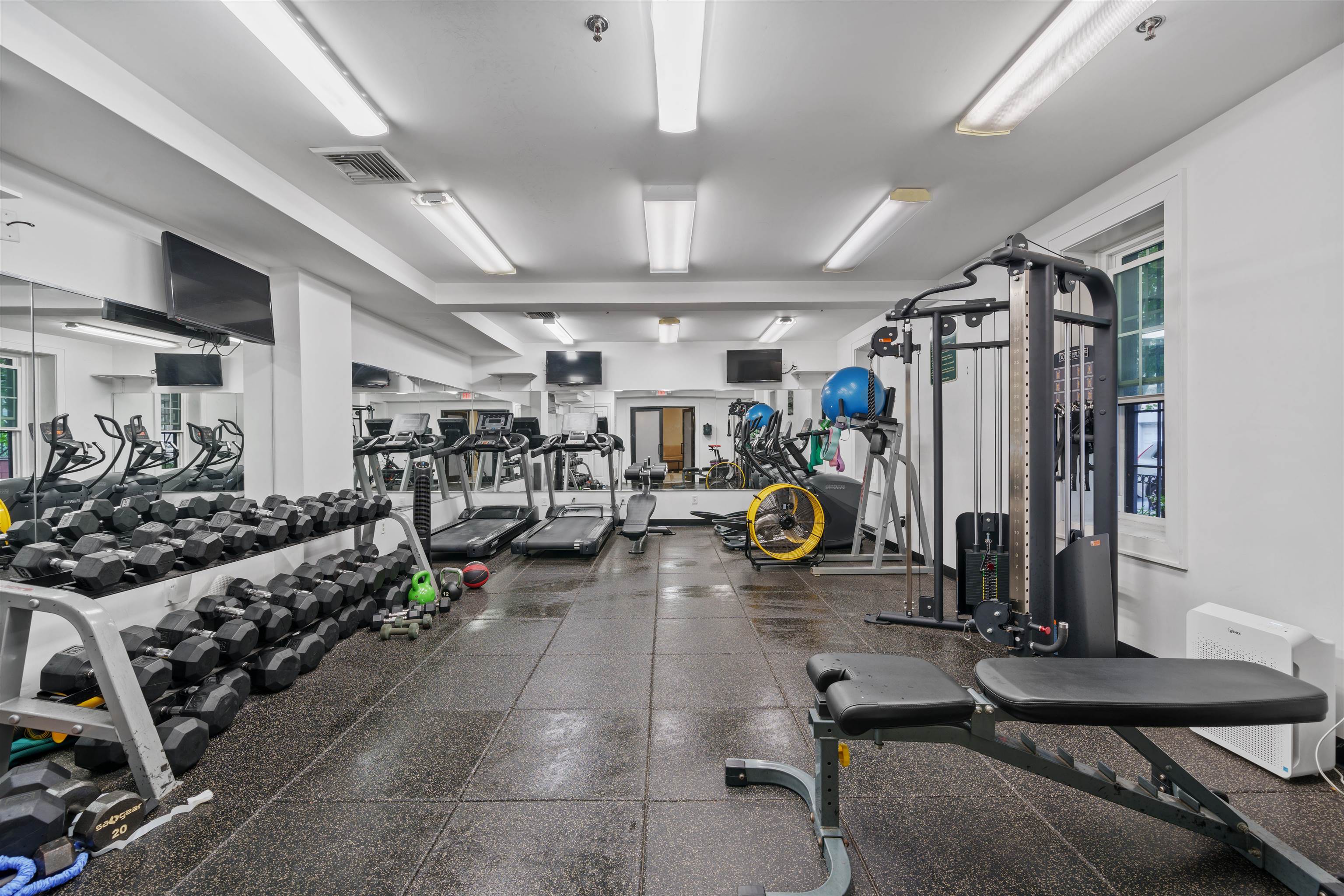 904 JEFFERSON ST Unit: 5I