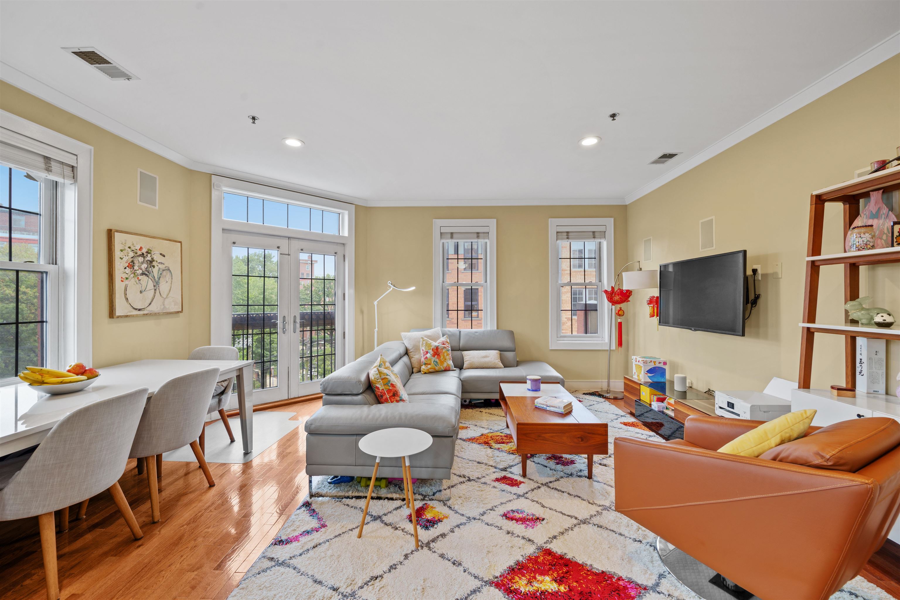 904 JEFFERSON ST Unit: 5I