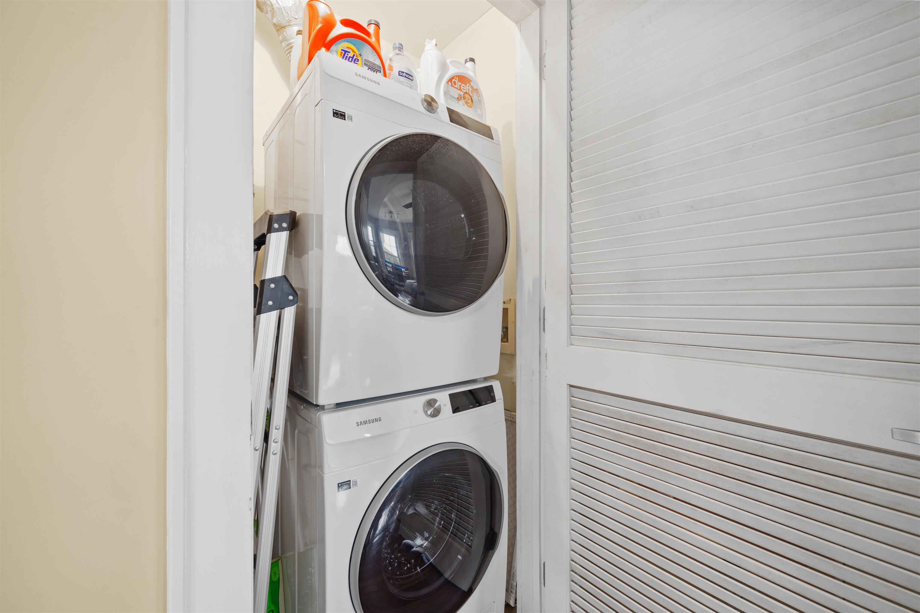 904 JEFFERSON ST Unit: 5I