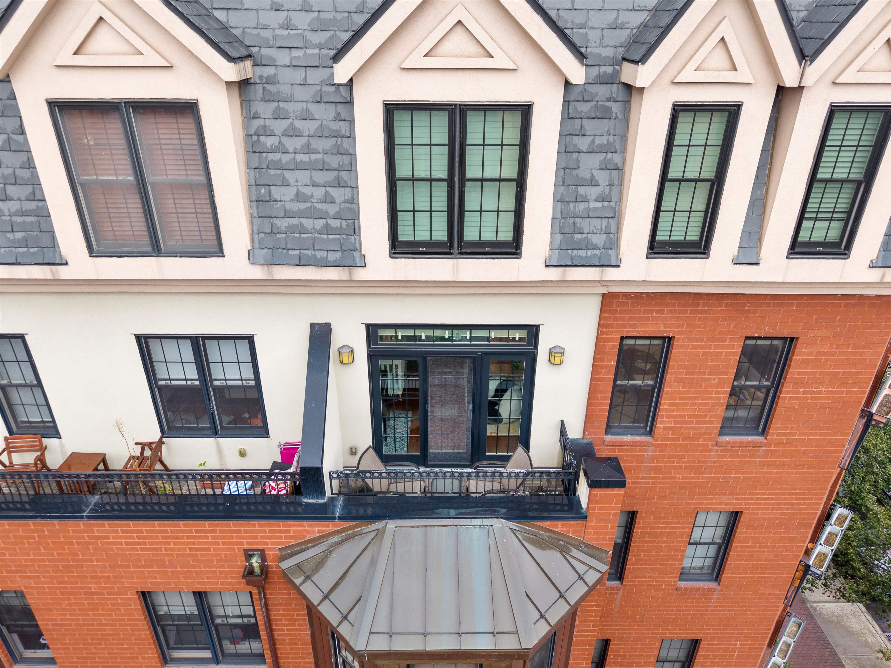 904 JEFFERSON ST Unit: 5I