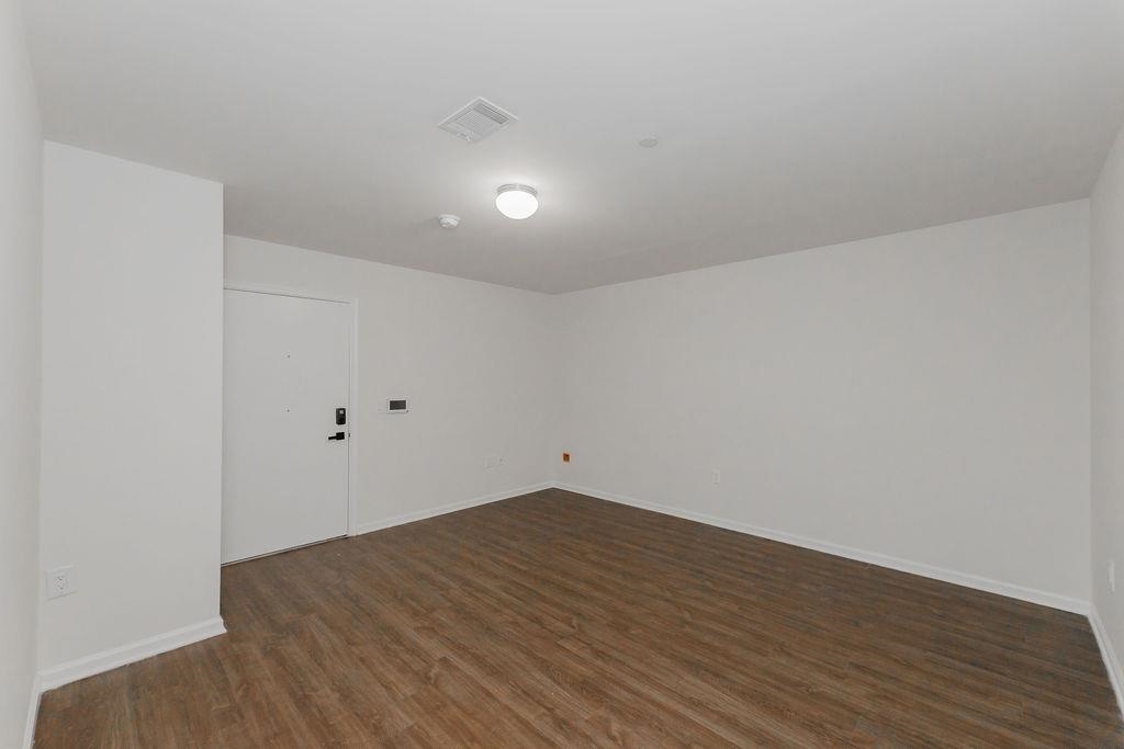 162-170 SOUTH ORANGE AVE Unit: 404