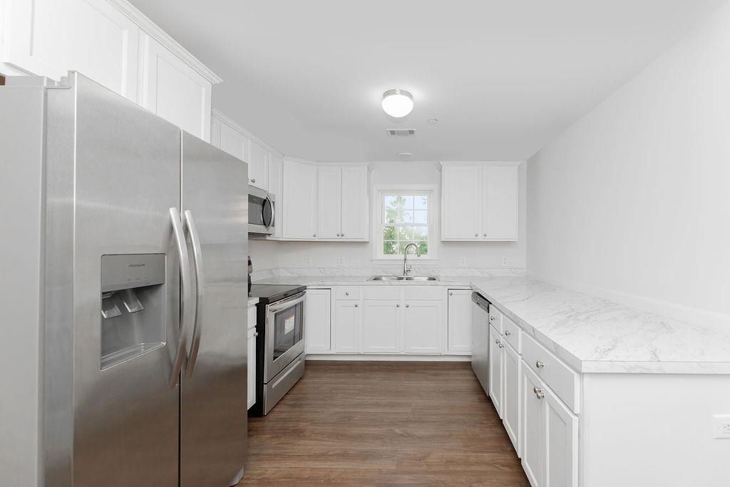 162-170 SOUTH ORANGE AVE Unit: 404