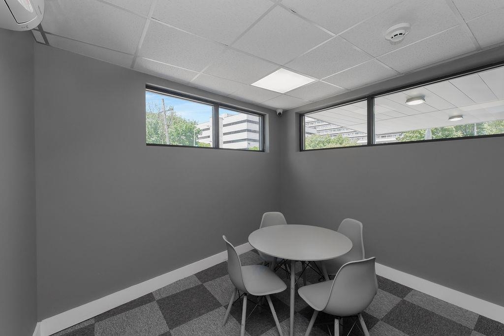 162-170 SOUTH ORANGE AVE Unit: 404