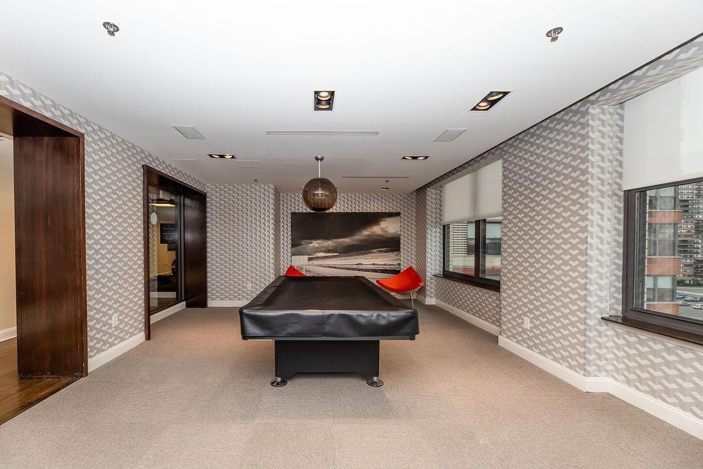 102 CHRISTOPHER COLUMBUS DR Unit: 306