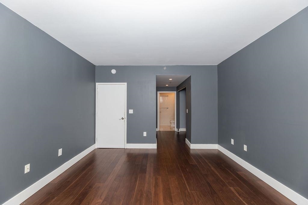 102 CHRISTOPHER COLUMBUS DR Unit: 306