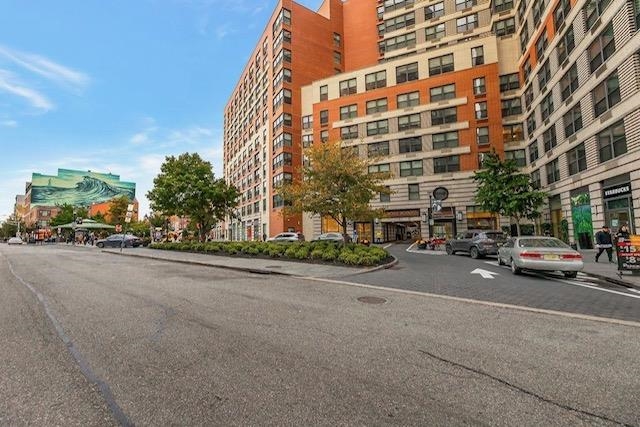 102 CHRISTOPHER COLUMBUS DR Unit: 306