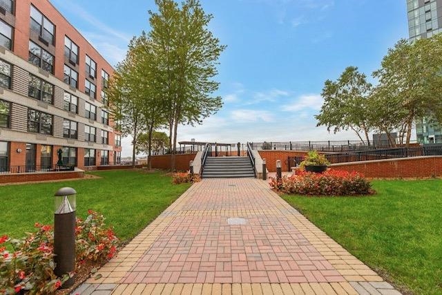 102 CHRISTOPHER COLUMBUS DR Unit: 306