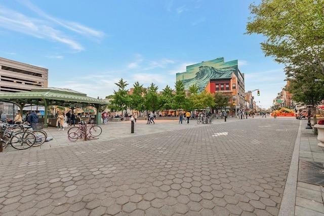 102 CHRISTOPHER COLUMBUS DR Unit: 306